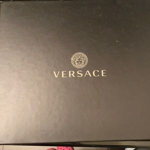 Medusa Head Chain Bag In Gold